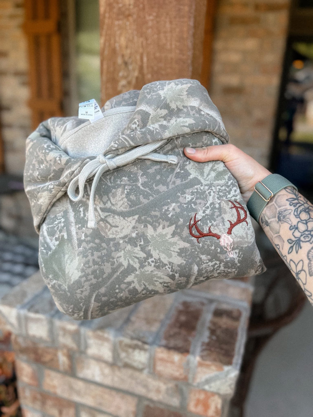 Camo Deer Skull Embroidery Hoodie (Oversized)